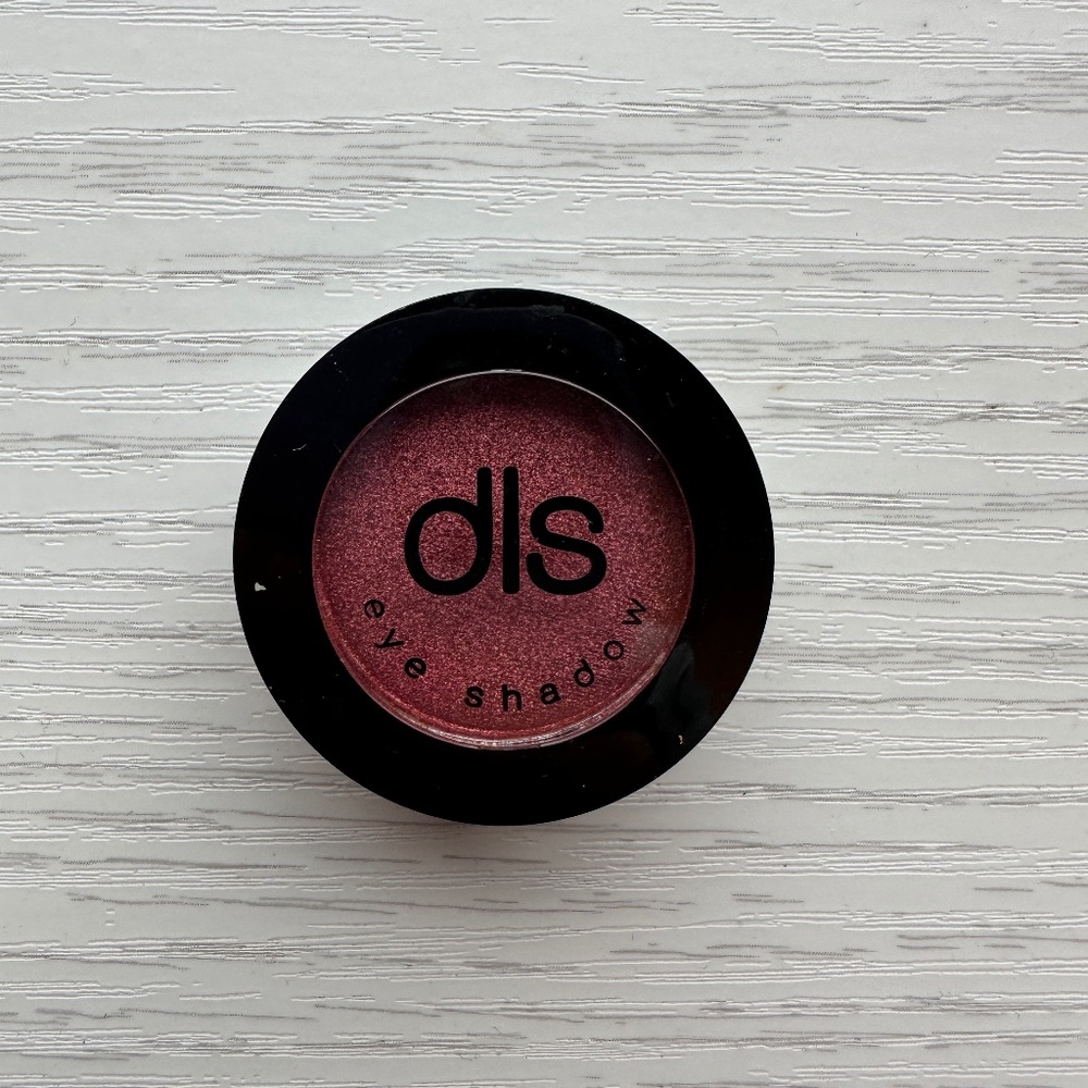 NIB DLS DIRTY LITTLE SECRET COSMETICS Shadow Sangria Eyeshadow Single .05oz